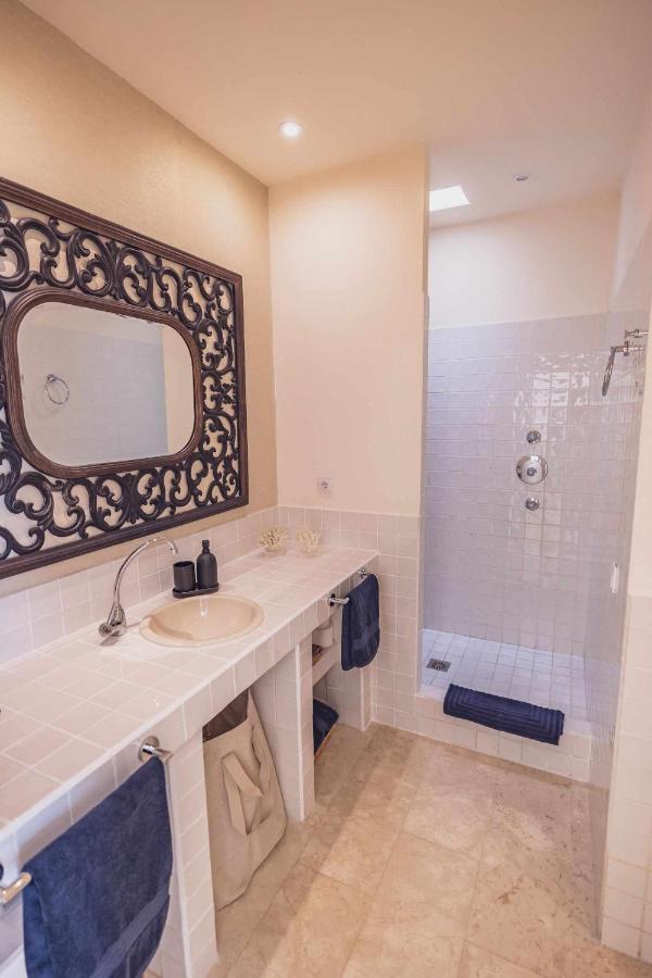 Villa Tiguaro Piscina Climat Jacuzzy Ac Villa 9 12 Corralejo Exterior foto